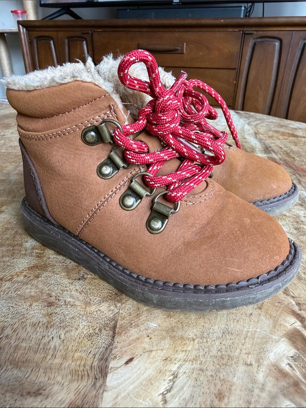 Faux Suede Sherpa Lined Boots Red Laces || Cat & Jack